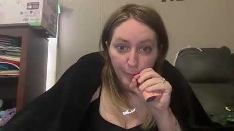 missfantastic0903 online show from May 8, 4:23 pm