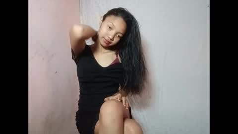 Snapshot of missfireangel chatting on September 14, 6:45 am MadagascarQueen online show from September 14, 6:45 am