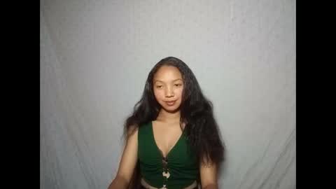 Snapshot of missfireangel chatting on September 26, 4:22 pm MadagascarQueen online show from September 26, 4:22 pm