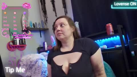 Snapshot of missfoxe12 chatting on November 30, 10:14 pm missfoxe12 online show from November 30, 10:14 pm