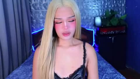 im your queen steffie online show from June 6, 1:16 pm