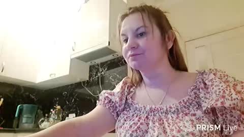 missis_laura online show from February 17, 9:10 pm