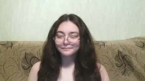 Snapshot of missis_mona chatting on March 6, 8:37 pm missis mona online show from March 6, 8:37 pm