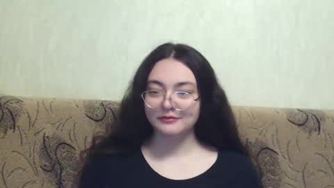 Snapshot of missis_mona chatting on October 28, 7:34 am missis mona online show from October 28, 7:34 am