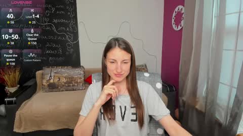 Sofia online show from April 25, 12:30 pm