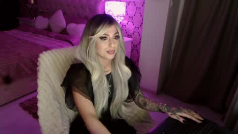 MissJenny7 online show from March 25, 8:48 pm