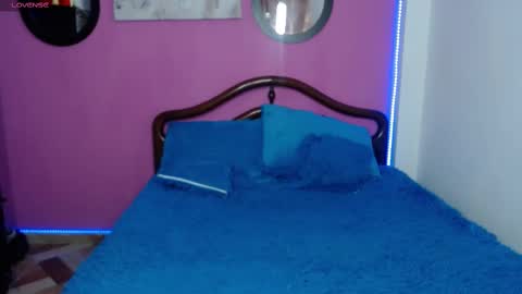 Snapshot of misskassandraa_ chatting on January 27, 12:12 am kassandra lazcano online show from January 27, 12:12 am