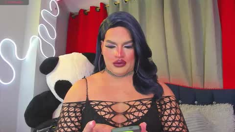 Snapshot of misskassandraa_ chatting on November 2, 10:45 pm kassandra lazcano online show from November 2, 10:45 pm