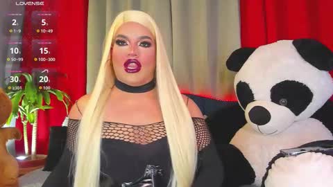 kassandra lazcano online show from January 18, 1:20 am