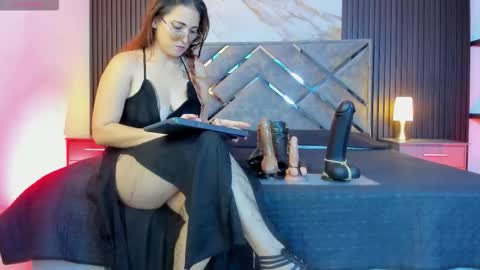 misskathyfox online show from February 28, 8:32 pm