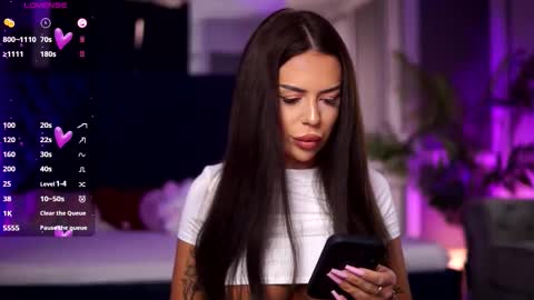 misskiarra online show from September 26, 6:28 am