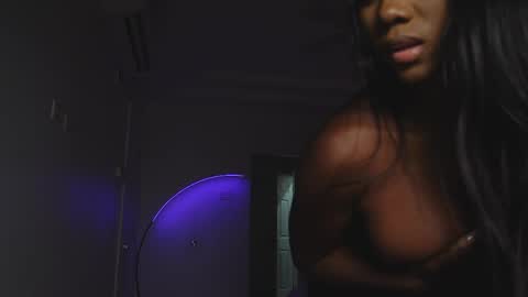 Miss K online show from April 30, 8:57 pm