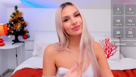 Snapshot of misslou_ chatting on December 26, 9:44 am Lou online show from December 26, 9:44 am