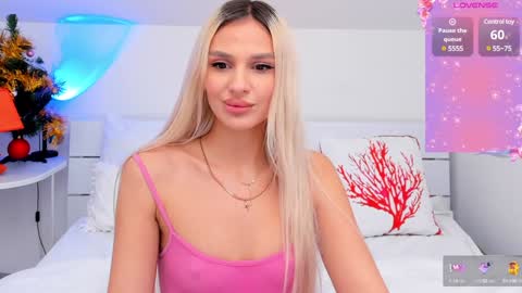 Snapshot of misslou_ chatting on January 18, 9:45 am Lou online show from January 18, 9:45 am