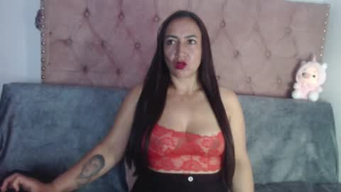 Snapshot of misslucyy1 chatting on September 21, 7:37 pm luccy online show from September 21, 7:37 pm