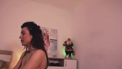 Snapshot of misslullu chatting on December 5, 2:36 pm Lullu online show from December 5, 2:36 pm