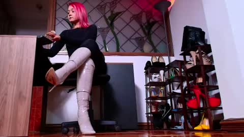 Im Valentina  online show from June 17, 2:47 am