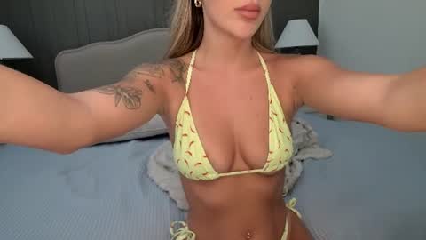 Snapshot of missmadisonmae chatting on July 9, 1:48 pm Miss Madison Mae online show from July 9, 1:48 pm