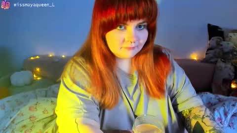 Maya online show from November 17, 11:27 am