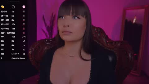 Snapshot of missmerciless chatting on March 3, 8:05 am LUXXANDRA online show from March 3, 8:05 am