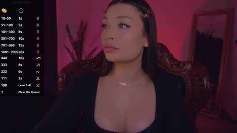 Snapshot of missmerciless chatting on March 4, 7:19 am LUXXANDRA online show from March 4, 7:19 am