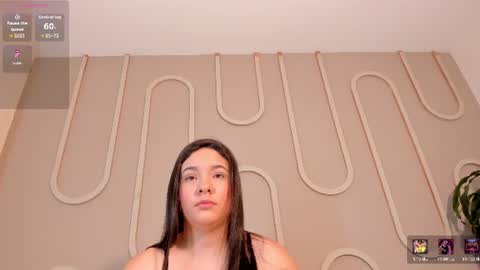 Mia  online show from June 17, 11:45 am
