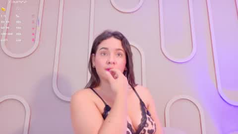Snapshot of missmiaa_ chatting on July 25, 12:36 pm Mia online show from July 25, 12:36 pm