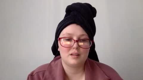 missmistressmal online show from March 9, 12:09 pm