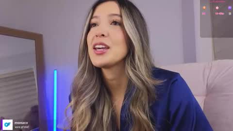 Snapshot of missmonaco chatting on November 30, 1:42 am Emma Rivera online show from November 30, 1:42 am