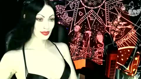 MissMoonDoll online show from February 6, 5:56 am