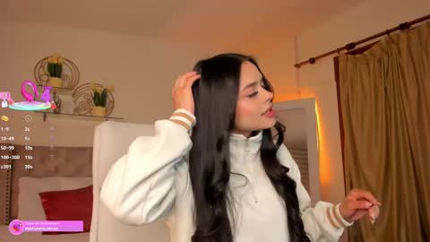 Snapshot of missnataly_ chatting on February 21, 11:33 am Nataly Rivas online show from February 21, 11:33 am