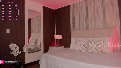 Snapshot of missnataly_ chatting on October 7, 10:18 pm Nataly Rivas online show from October 7, 10:18 pm