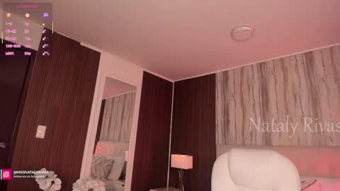 Snapshot of missnataly_ chatting on October 10, 9:58 pm Nataly Rivas online show from October 10, 9:58 pm