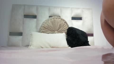 missnatasha05 online show from September 18, 10:12 pm