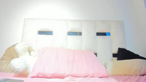 missnatasha05 online show from March 19, 12:36 am