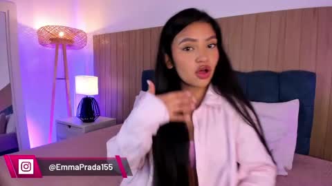 Snapshot of missprada chatting on May 19, 12:11 pm Emma Prada online show from May 19, 12:11 pm