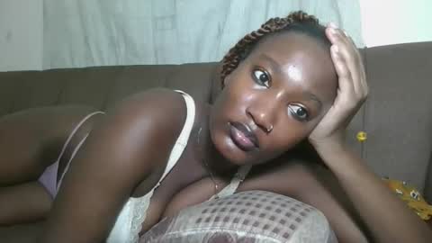 Snapshot of missprettygal chatting on September 19, 11:22 am pretty gal online show from September 19, 11:22 am