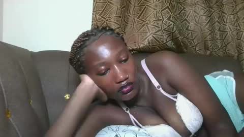 Snapshot of missprettygal chatting on November 6, 7:59 pm pretty gal online show from November 6, 7:59 pm