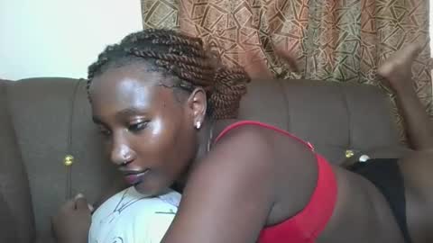 Snapshot of missprettygal chatting on November 14, 2:05 pm pretty gal online show from November 14, 2:05 pm