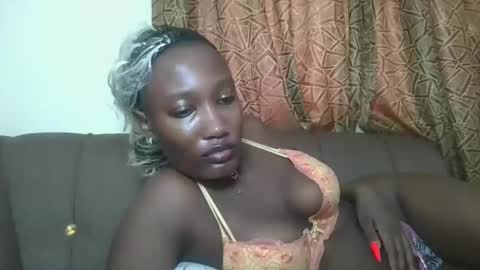 Snapshot of missprettygal chatting on November 20, 8:14 am pretty gal online show from November 20, 8:14 am