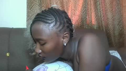 Snapshot of missprettygal chatting on November 21, 2:05 pm pretty gal online show from November 21, 2:05 pm