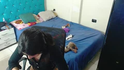 Snapshot of misspurple4 chatting on October 16, 12:55 am kassandra online show from October 16, 12:55 am