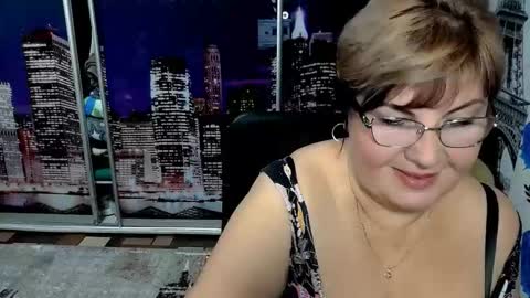 Snapshot of missritabella chatting on October 6, 5:21 pm Rita online show from October 6, 5:21 pm