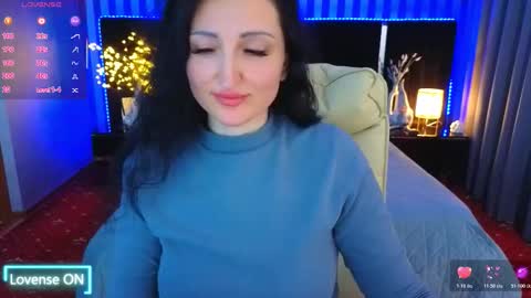 missrossi online show from December 22, 7:44 pm