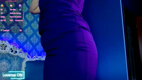 missrossi online show from February 12, 8:26 pm