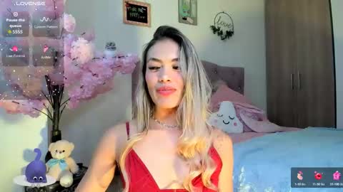 Snapshot of misssofiia_7 chatting on February 20, 6:26 am ... Independent model online show from February 20, 6:26 am