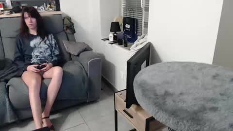 Snapshot of missthon chatting on December 1, 12:54 pm missthon online show from December 1, 12:54 pm