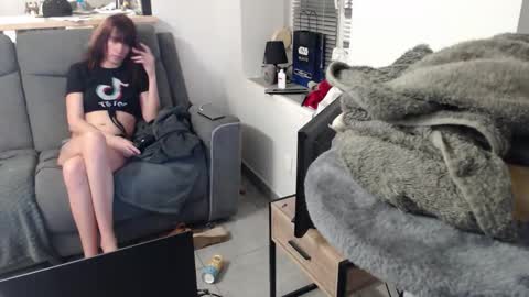 Snapshot of missthon chatting on December 3, 1:53 pm missthon online show from December 3, 1:53 pm