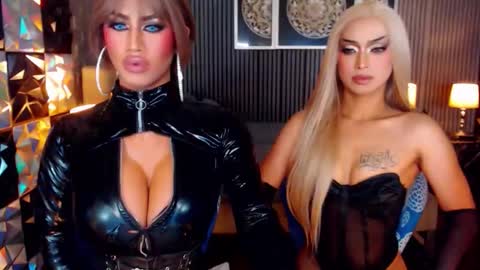 misstrishontop online show from March 2, 5:42 pm