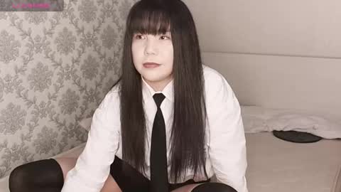 Snapshot of missvalday chatting on November 17, 5:35 am Val online show from November 17, 5:35 am